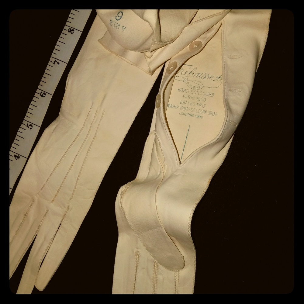 Vintage cream leather opera gloves